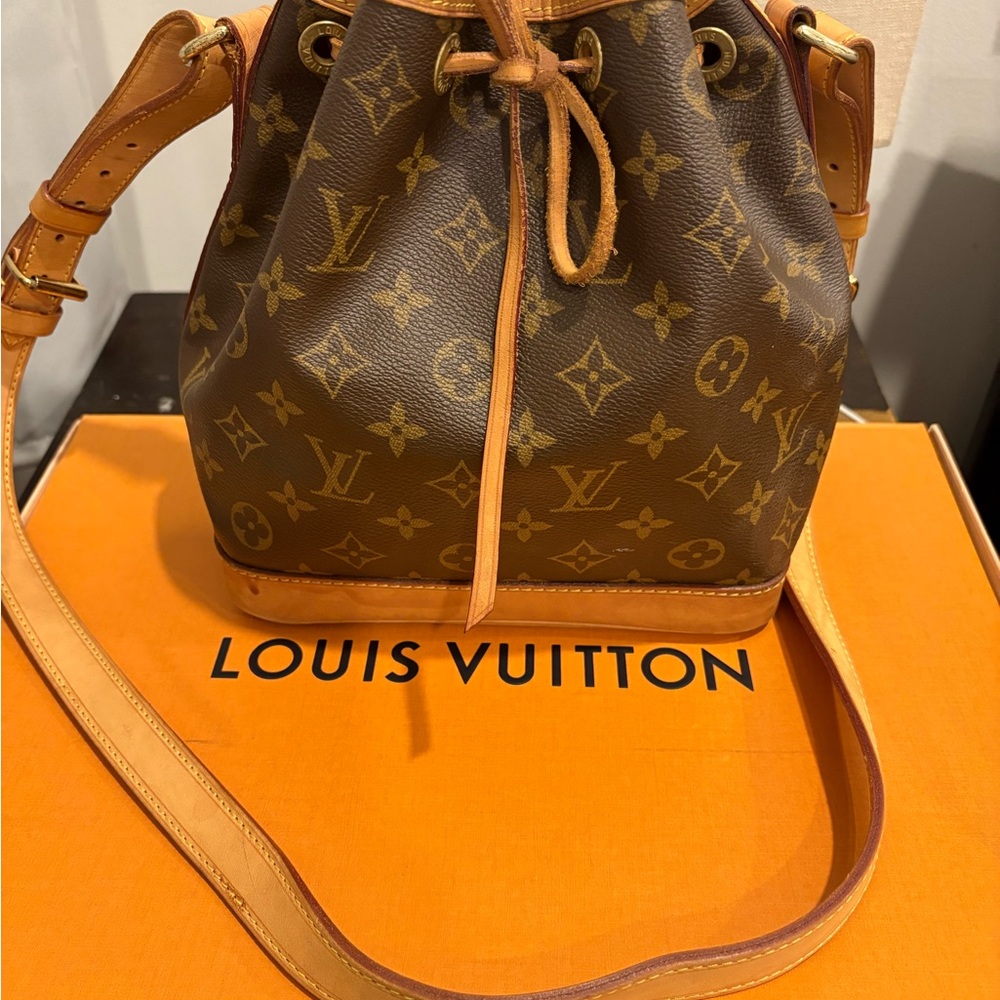 Louis Vuitton bag - Picture 7 of 13